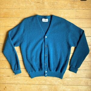 Beautiful vintage alpaca cardigan